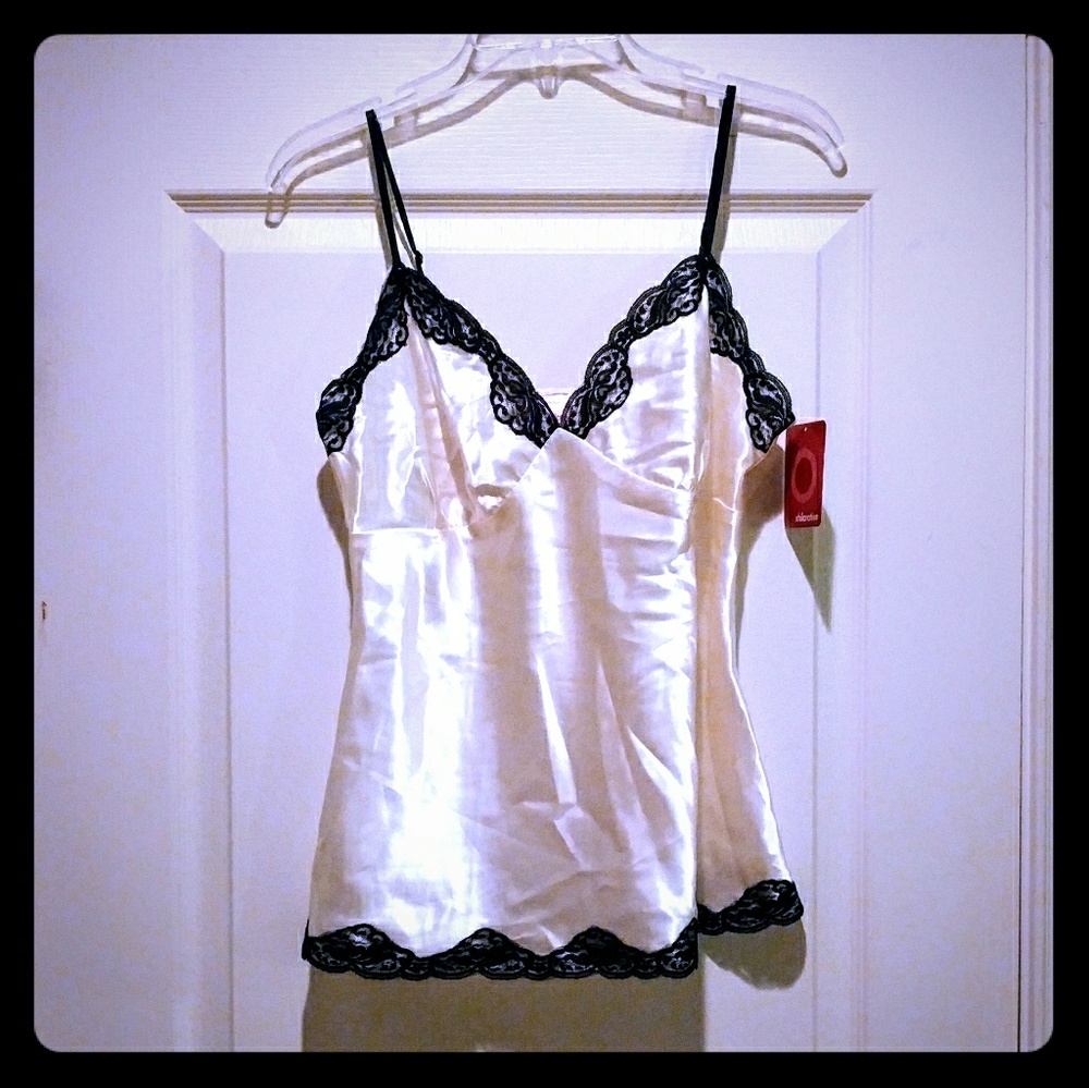 Gorgeous New Creamy White/Blk Camisole Tank! L